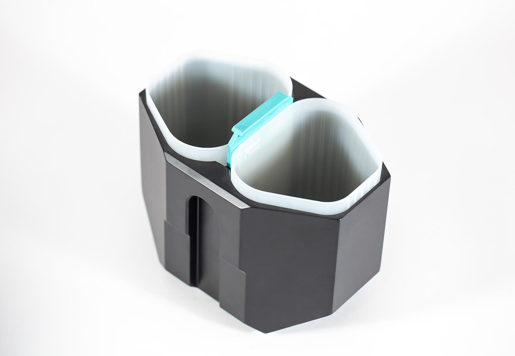 BUCKET FOR BLOOD BAGS